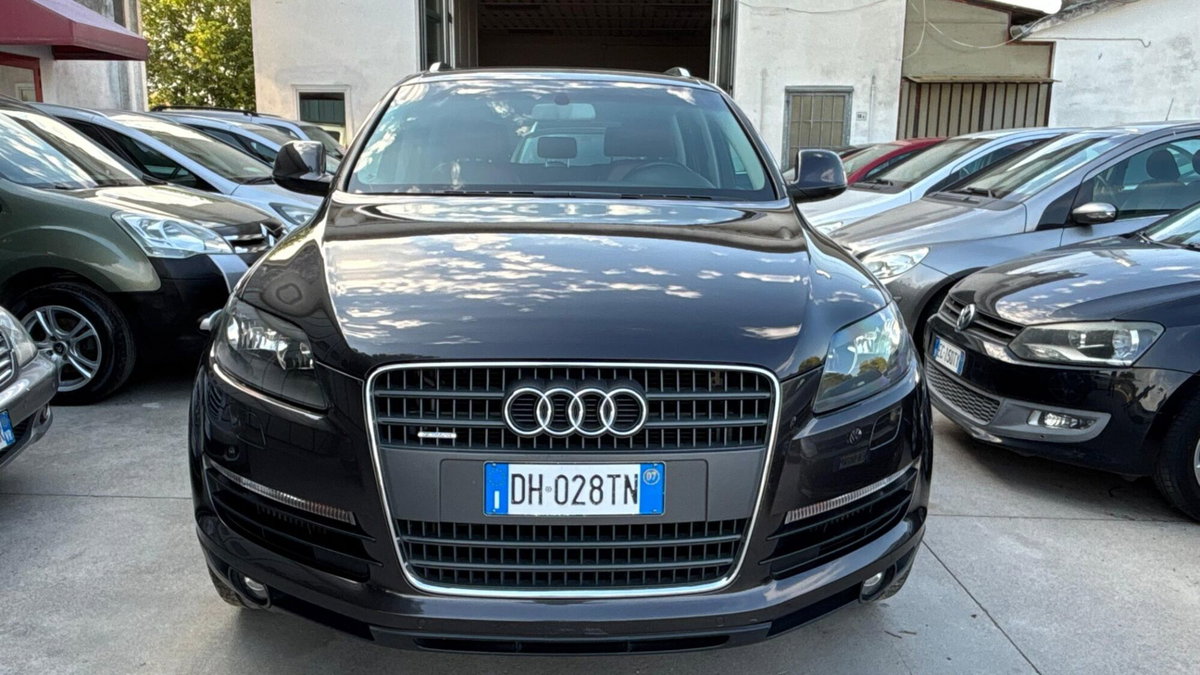 Audi Q7 3.0 V6 TDI 233CV quattro tiptronic (7)