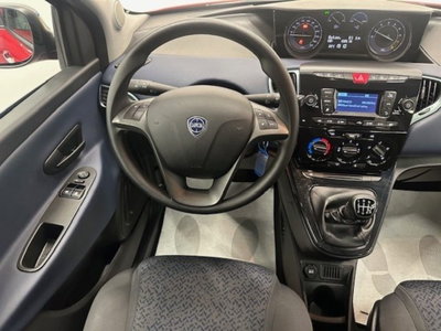Lancia Ypsilon 1.0 FireFly 5 porte S&S Hybrid Gold Plus (12)