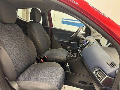 Lancia Ypsilon 1.0 FireFly 5 porte S&S Hybrid Gold Plus (13)