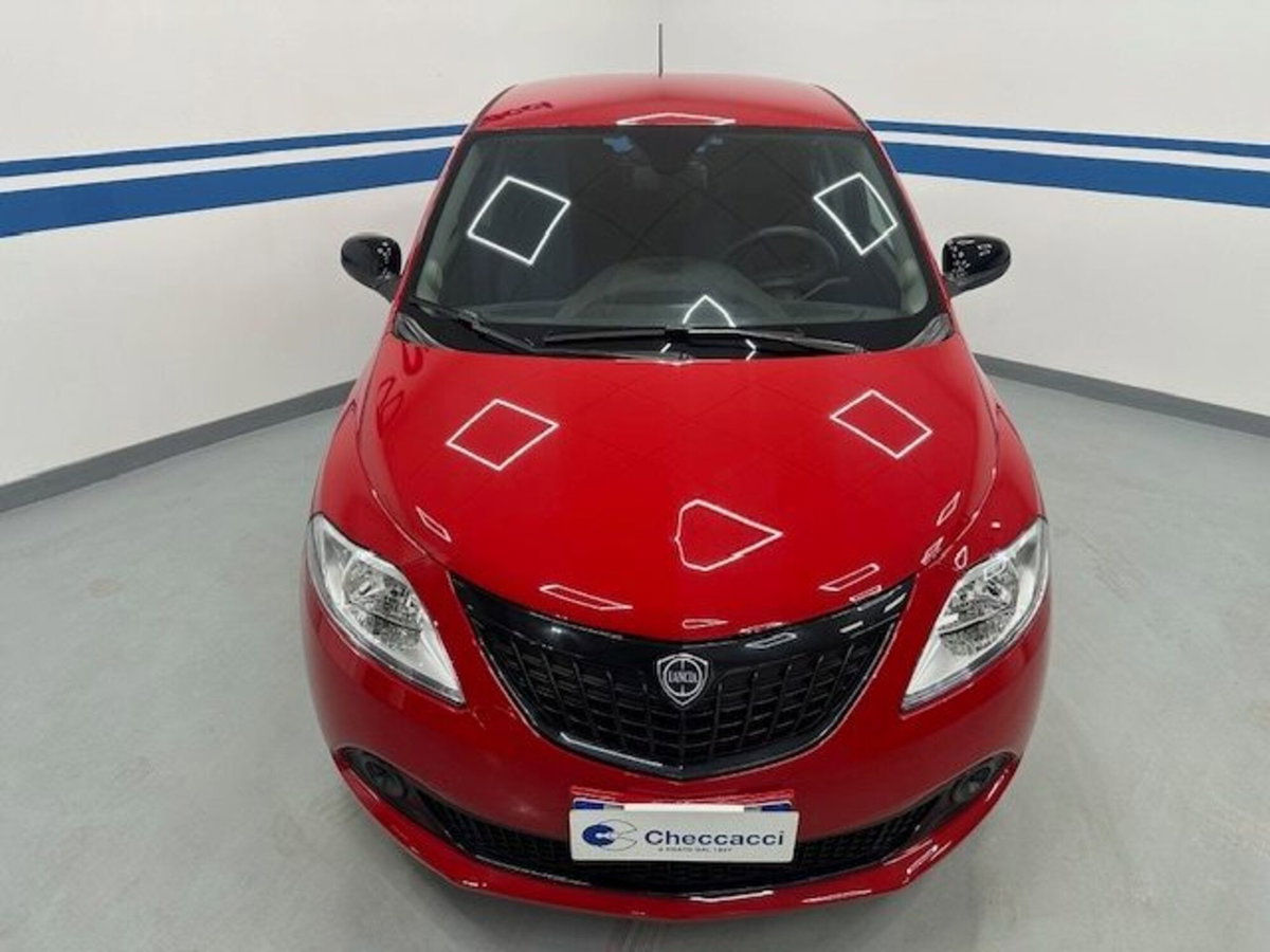 Lancia Ypsilon 1.0 FireFly 5 porte S&S Hybrid Ecochic Silver (3)