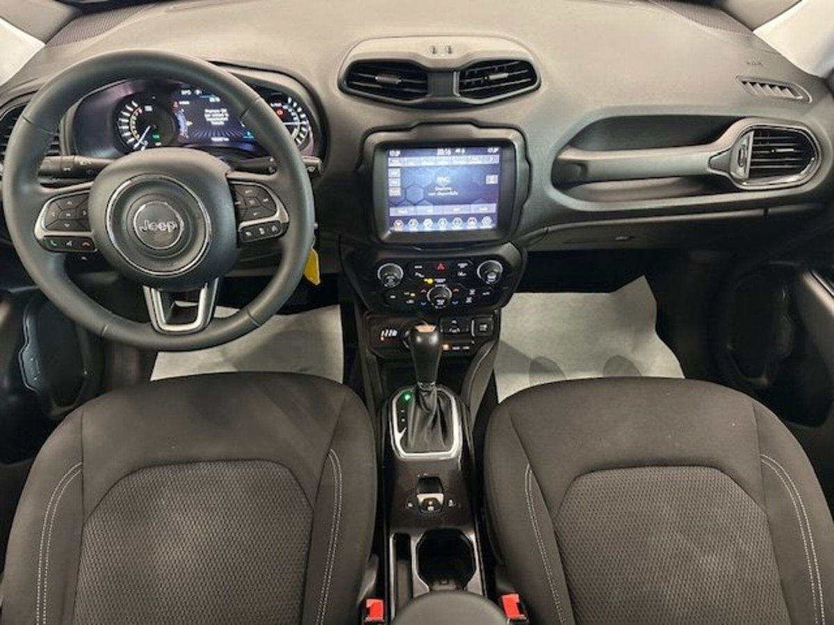 Jeep Renegade 1.3 T4 190CV PHEV 4xe AT6 Limited (12)