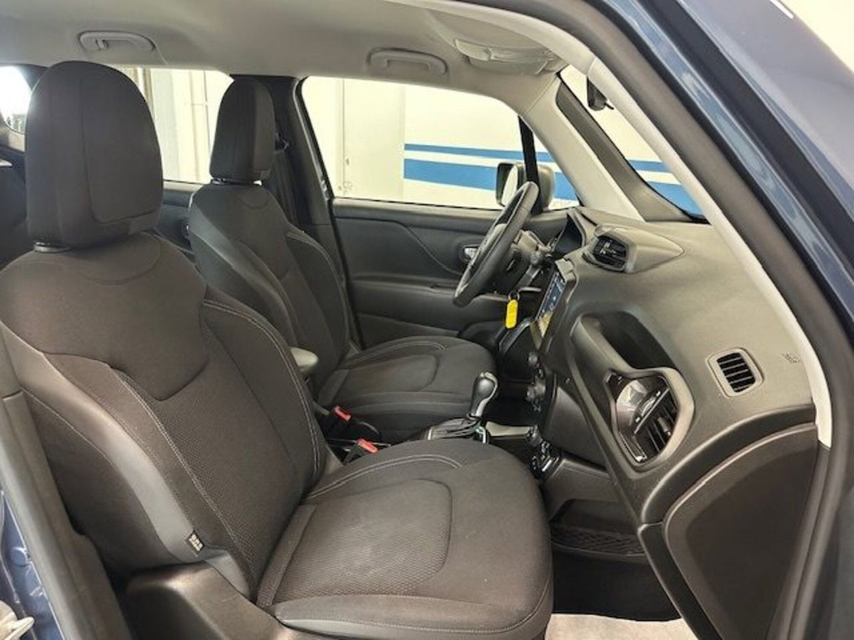 Jeep Renegade 1.3 T4 190CV PHEV 4xe AT6 Limited (14)