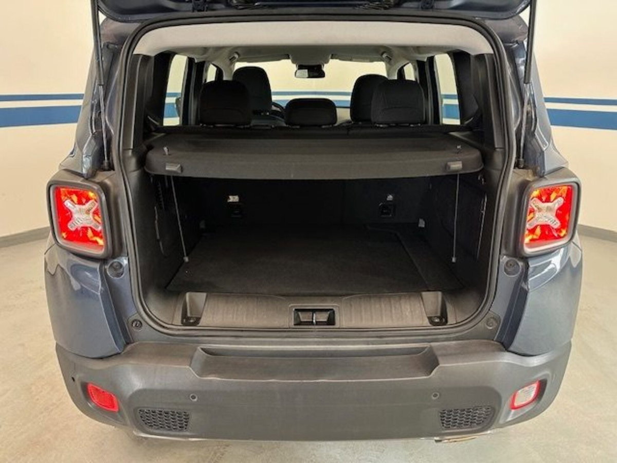 Jeep Renegade 1.3 T4 190CV PHEV 4xe AT6 Limited (7)