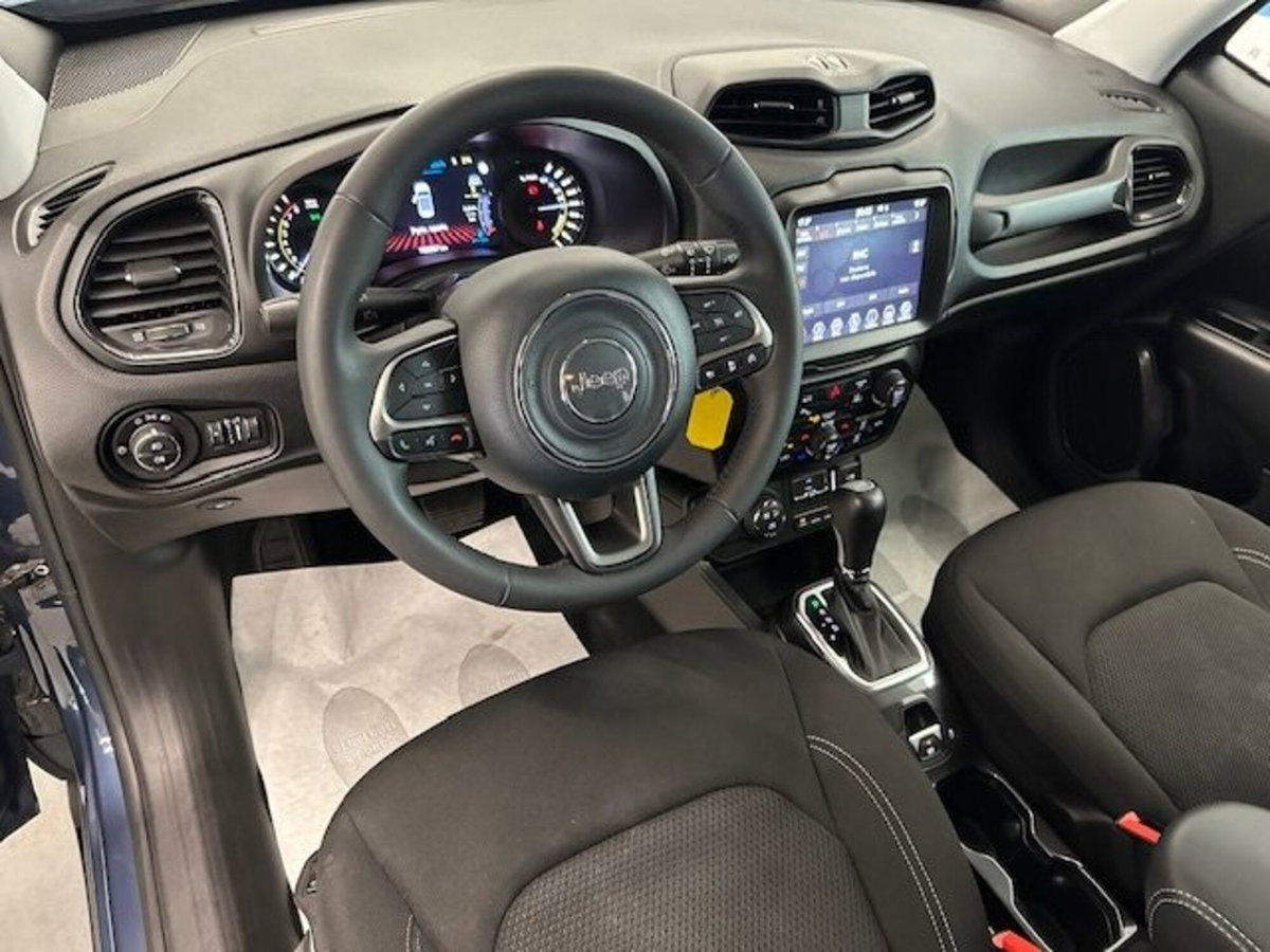 Jeep Renegade 1.3 T4 190CV PHEV 4xe AT6 Limited (8)