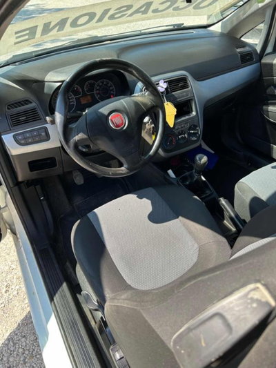 Fiat Grande Punto 1.3 MJT 75 3p.Van Actual 2pt (13)