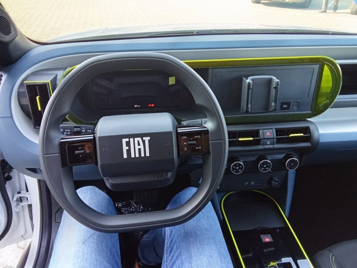 Fiat Grande Panda 1.2 hybrid Pop 110cv edct (16)