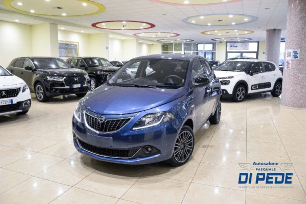 Lancia Ypsilon 1.0 FireFly 5 porte S&S Hybrid Ecochic Gold