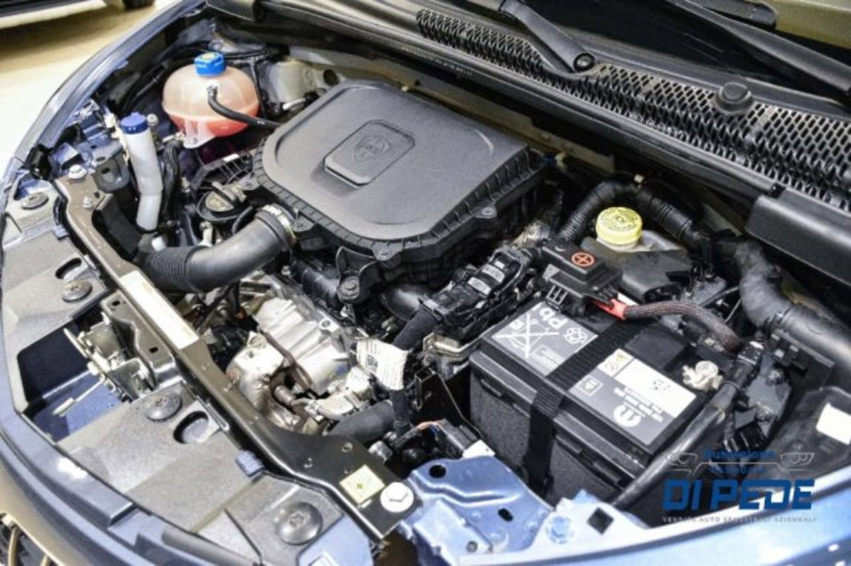 Lancia Ypsilon 1.0 FireFly 5 porte S&S Hybrid Ecochic Gold (16)