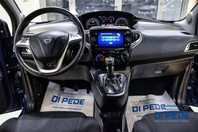Lancia Ypsilon 1.0 FireFly 5 porte S&S Hybrid Ecochic Gold (20)