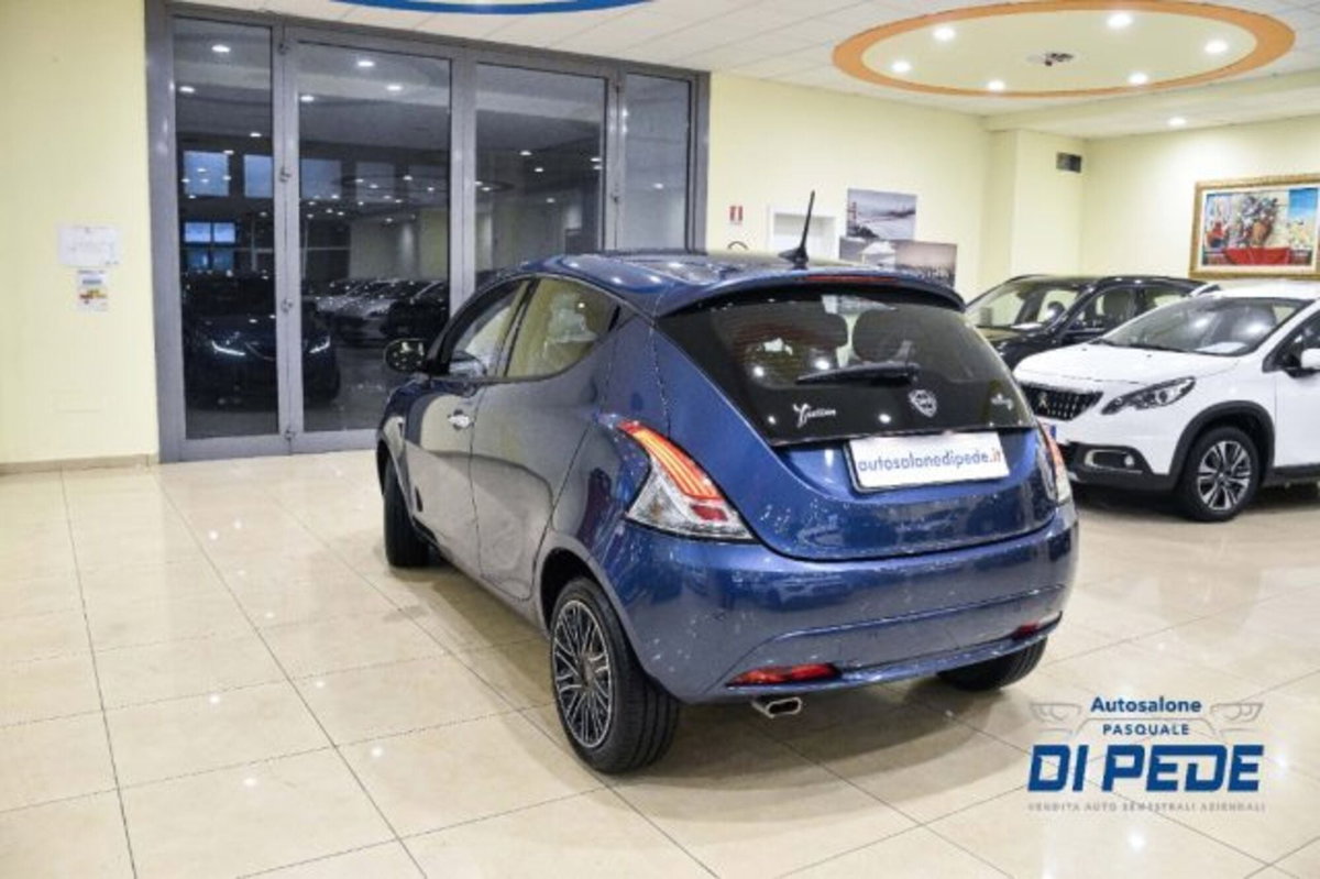 Lancia Ypsilon 1.0 FireFly 5 porte S&S Hybrid Ecochic Gold (6)