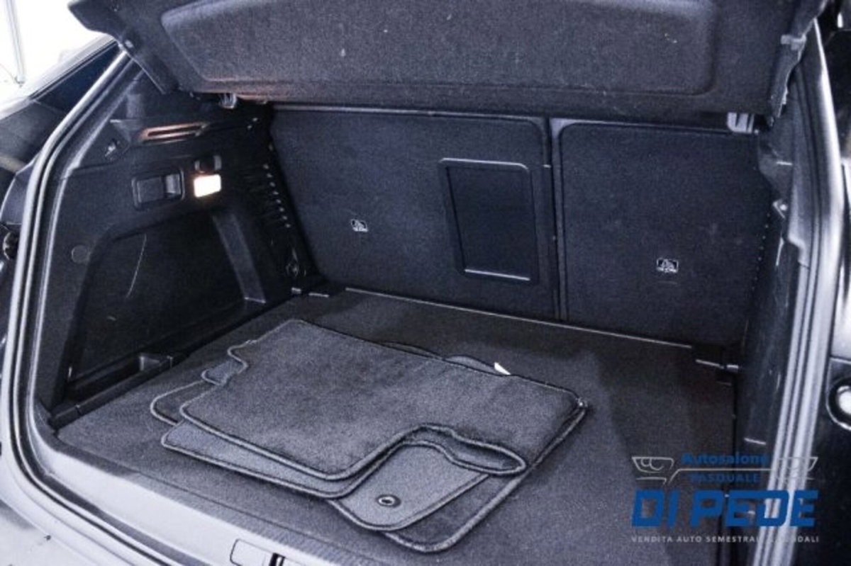 Peugeot 3008 BlueHDi 130 S&S Allure (12)