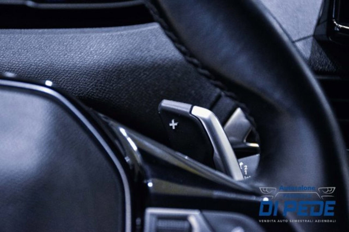 Peugeot 3008 BlueHDi 130 S&S Allure (18)