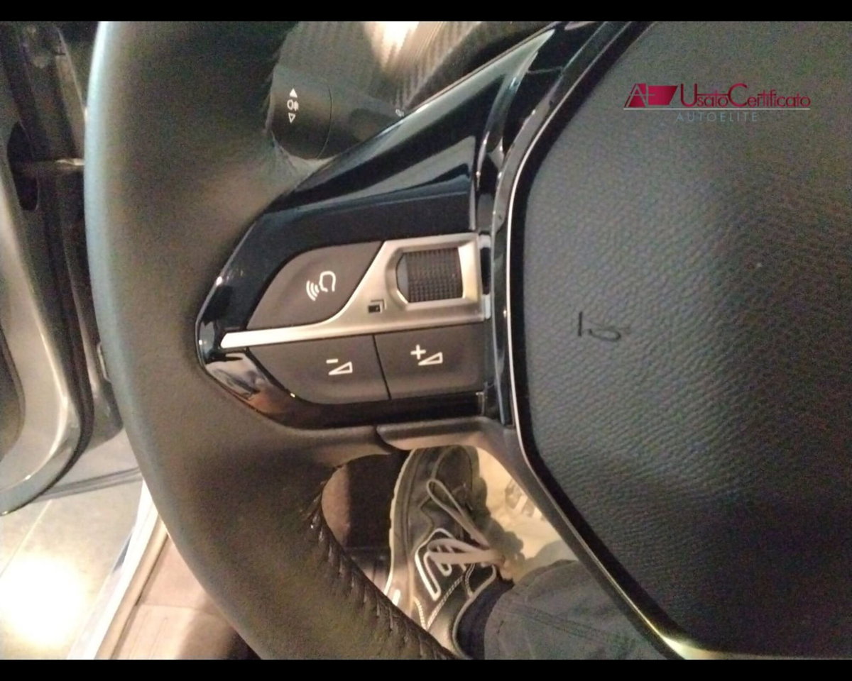 Peugeot 208 PureTech 100 Stop&Start 5 porte Allure (18)