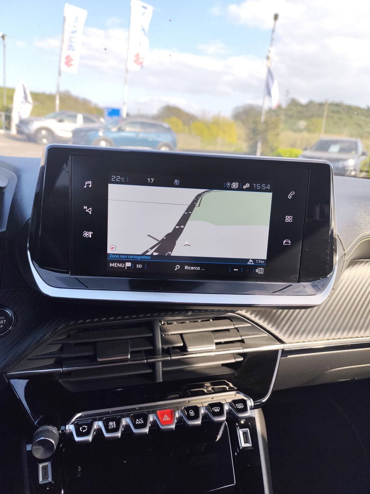 Peugeot 2008 PureTech 130 S&S GT (8)