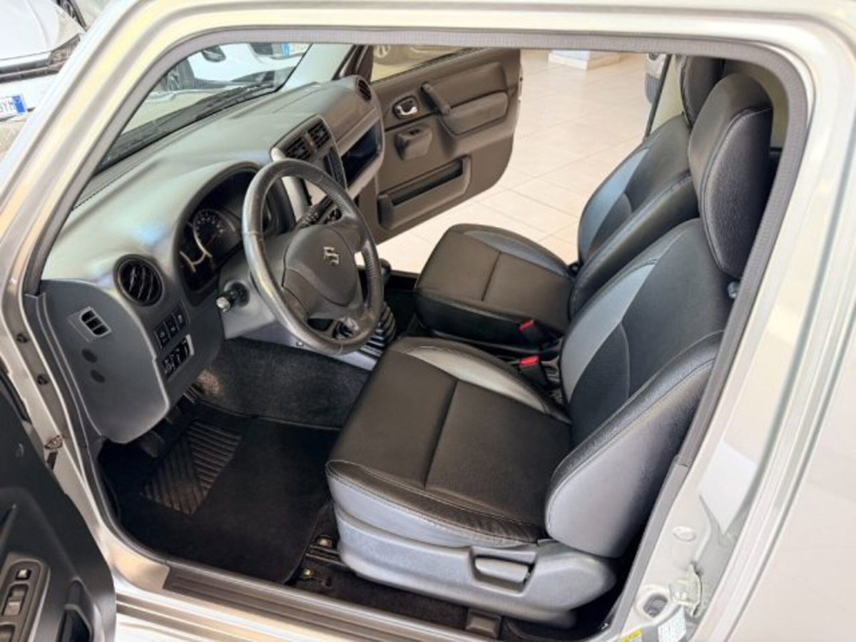 Suzuki Jimny 1.3 4WD Evolution Plus (9)