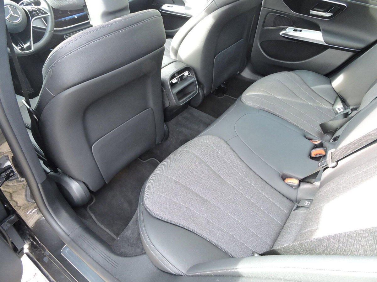 Mercedes-Benz Classe E Station Wagon 220 d AMG Line Advanced auto (10)