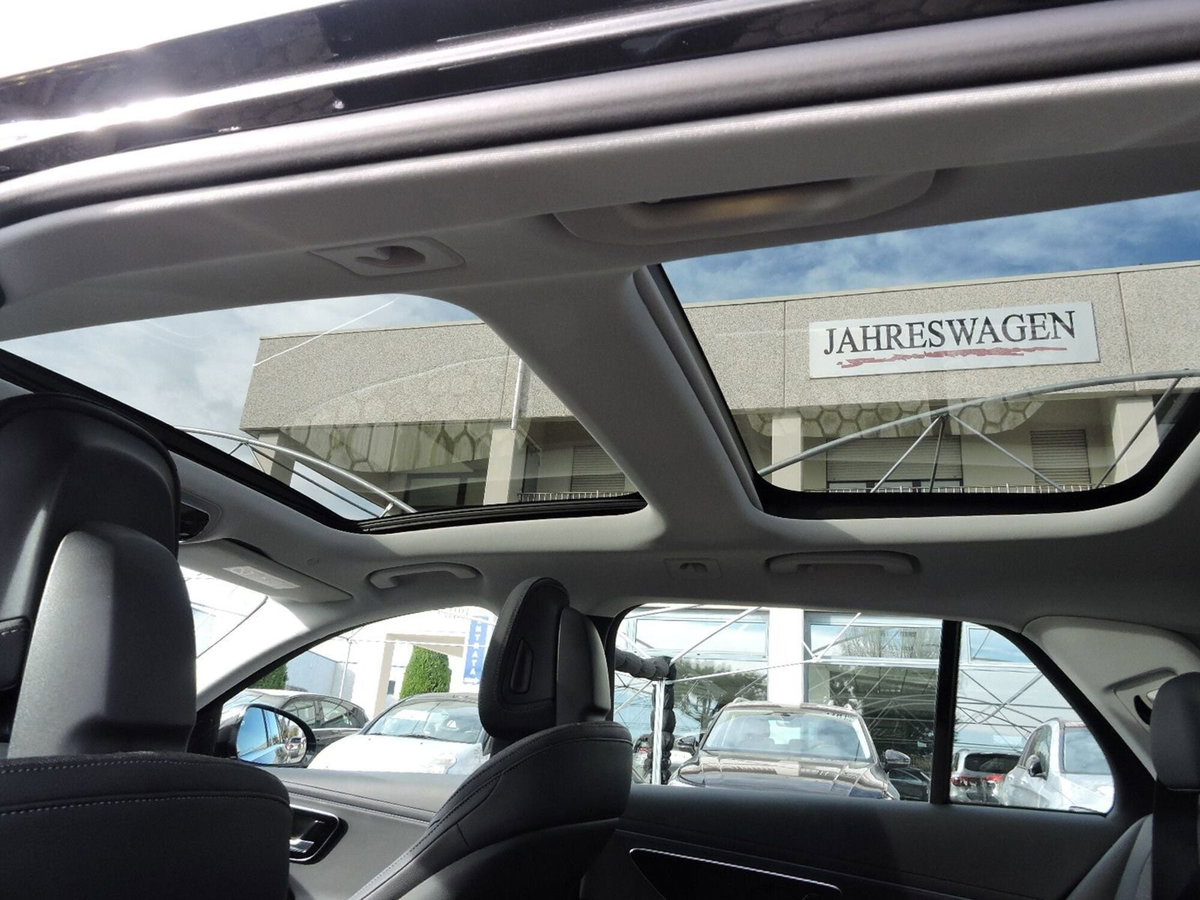 Mercedes-Benz Classe E Station Wagon 220 d AMG Line Advanced auto (13)