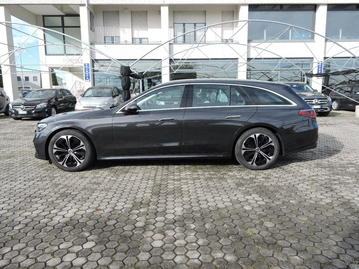 Mercedes-Benz Classe E Station Wagon 220 d AMG Line Advanced auto (7)