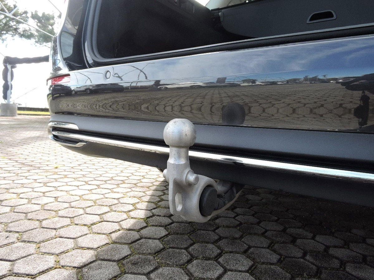 Mercedes-Benz Classe E Station Wagon 220 d AMG Line Advanced auto (9)