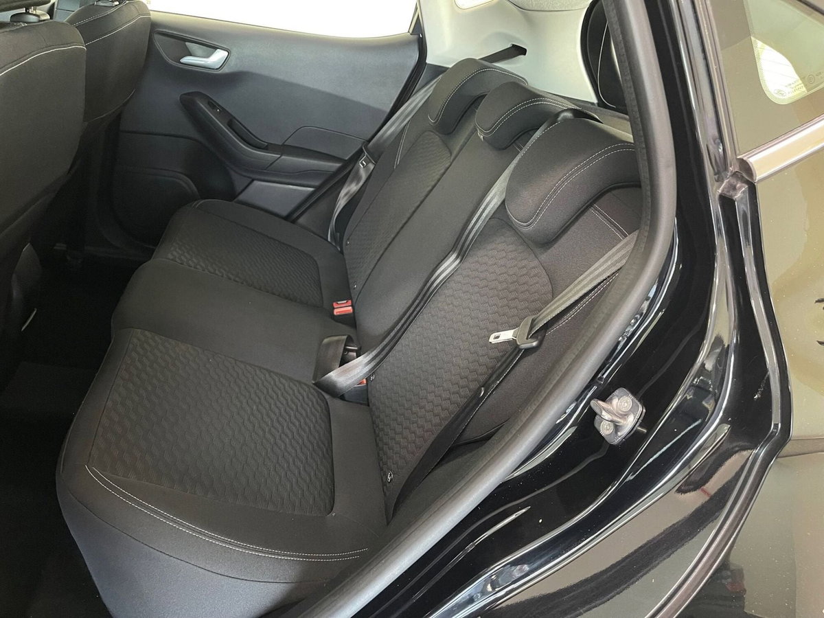 Ford Fiesta 1.1 75 CV 5 porte Titanium (10)