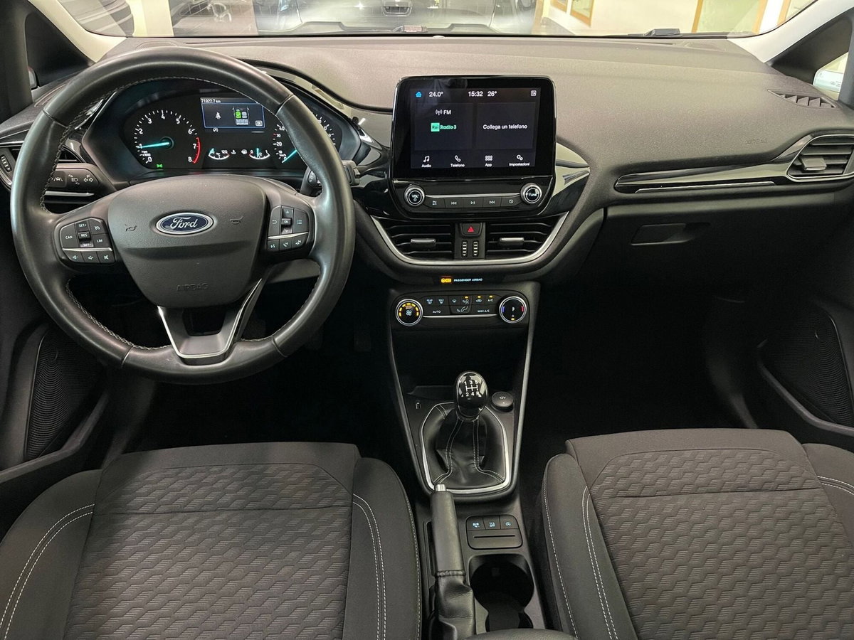 Ford Fiesta 1.1 75 CV 5 porte Titanium (15)