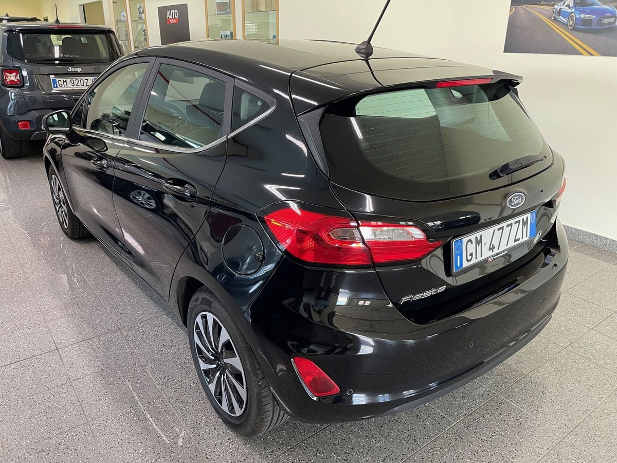 Ford Fiesta 1.1 75 CV 5 porte Titanium (6)