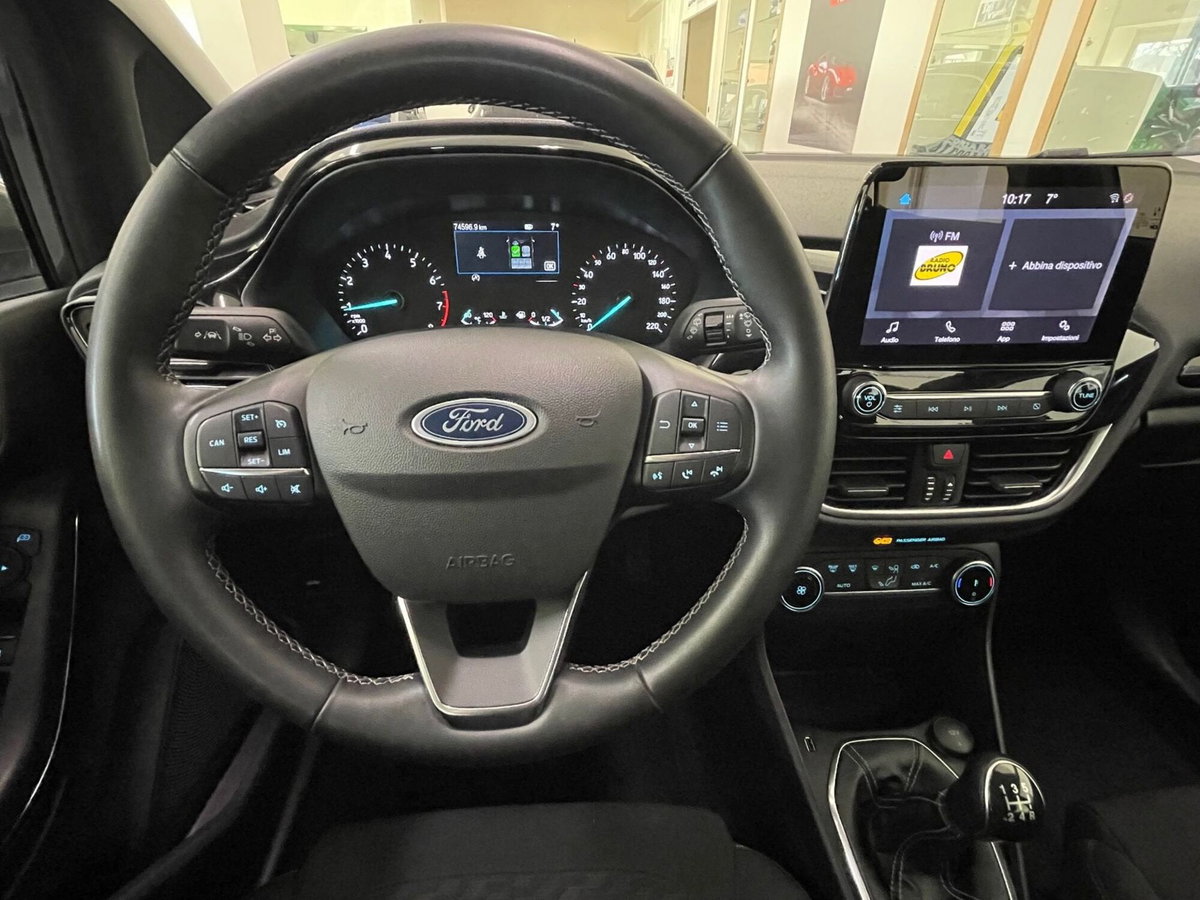 Ford Fiesta 1.1 75 CV 5 porte Titanium (16)