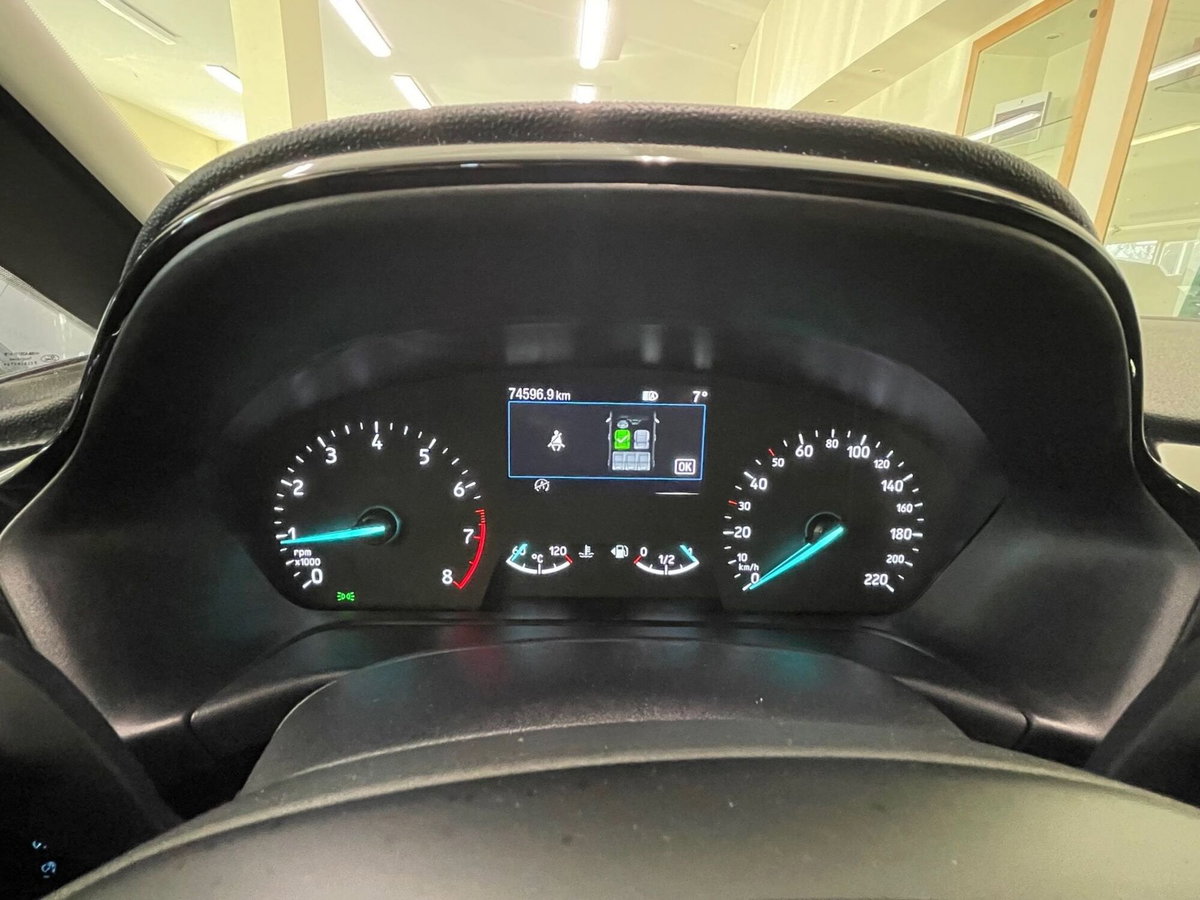 Ford Fiesta 1.1 75 CV 5 porte Titanium (19)