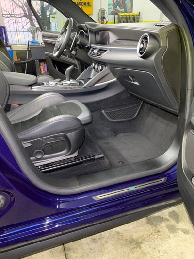 Alfa Romeo Stelvio Stelvio 2.9 Bi-Turbo V6 510 CV AT8 Quadrifoglio (9)