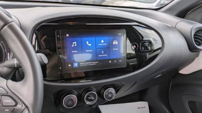 Toyota Aygo X 1.0 Active 72cv (11)