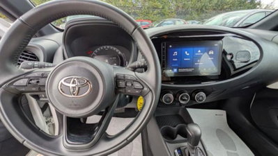 Toyota Aygo X 1.0 Active 72cv (8)