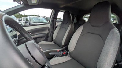Toyota Aygo X 1.0 Active 72cv (14)