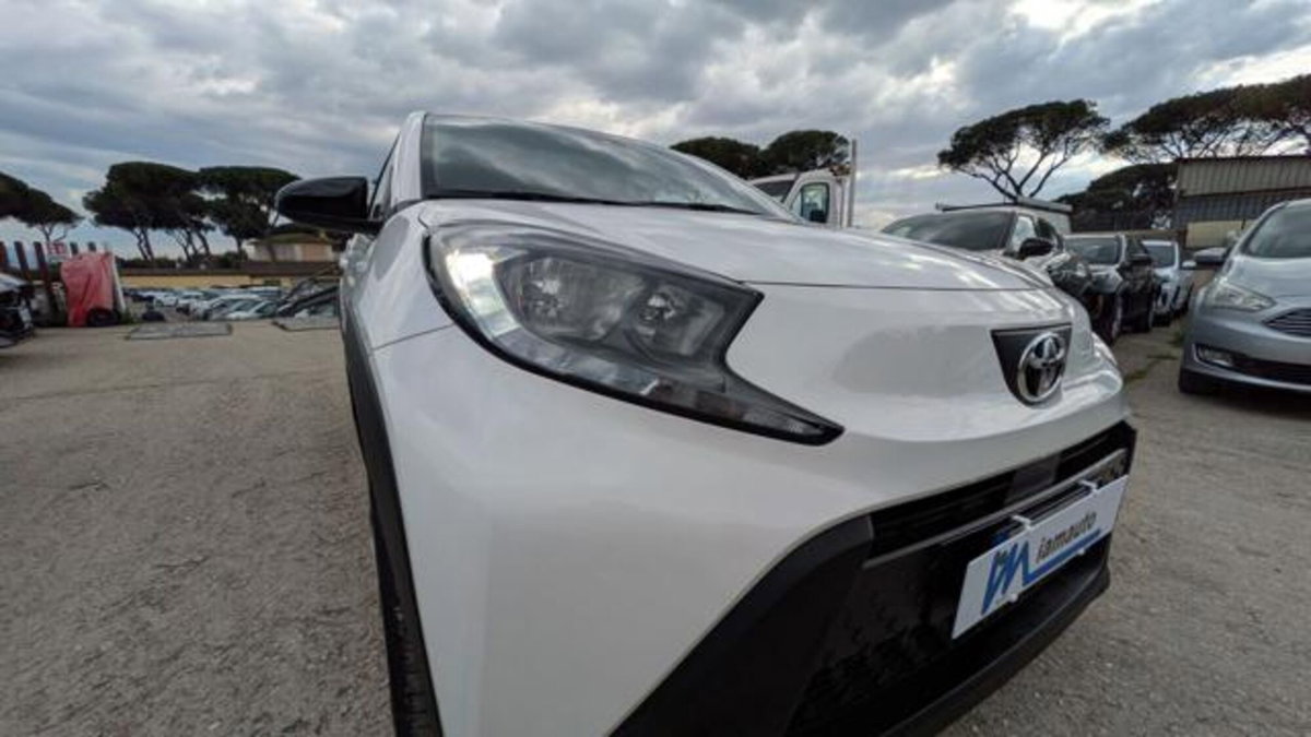 Toyota Aygo X 1.0 Active 72cv (16)