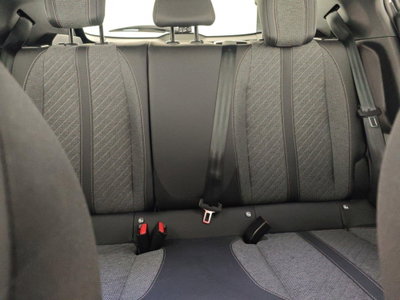 Peugeot 2008 PureTech 100 S&S Allure (16)