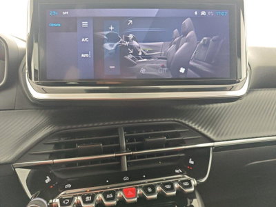 Peugeot 2008 PureTech 100 S&S Allure (18)
