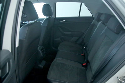 Volkswagen T-Roc 2.0 tdi Style 115cv (8)