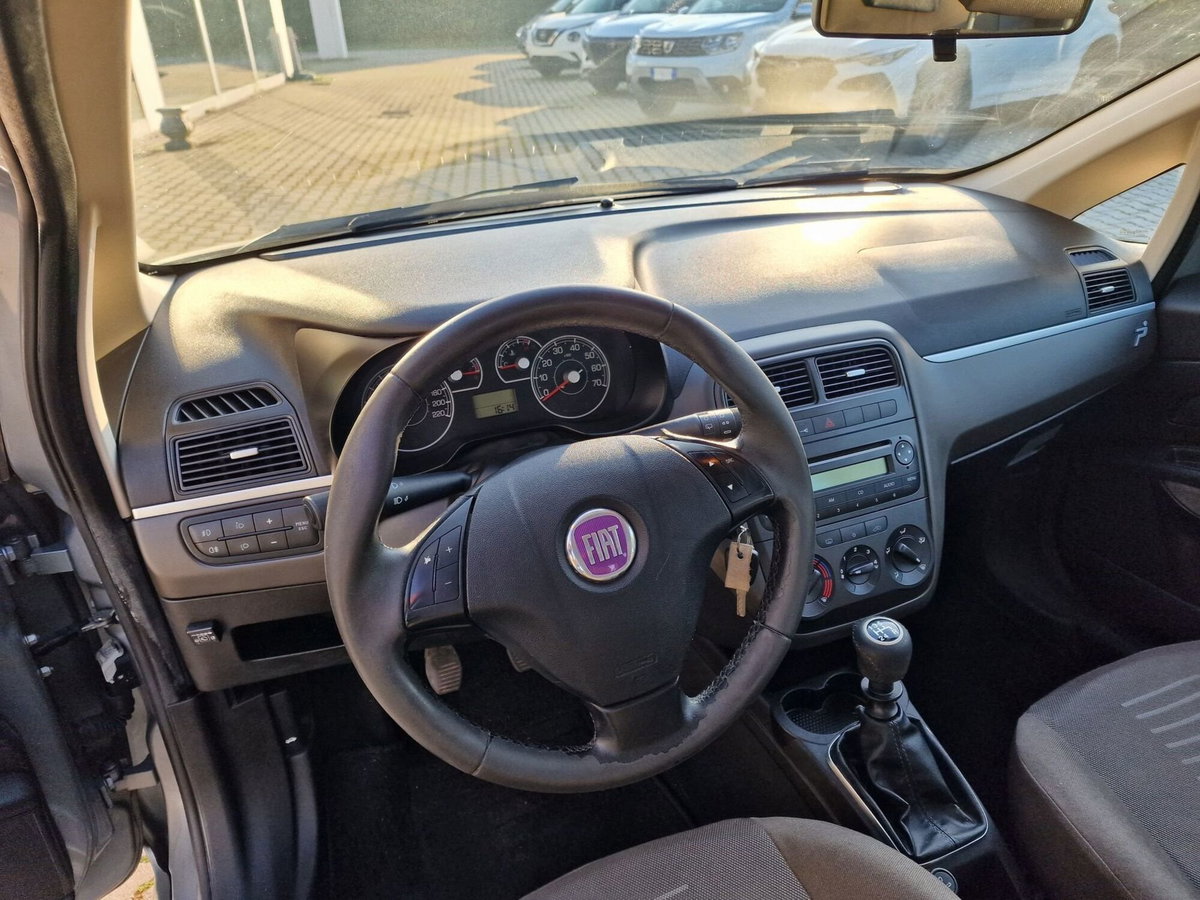 Fiat Grande Punto 1.2 5 porte Active (12)