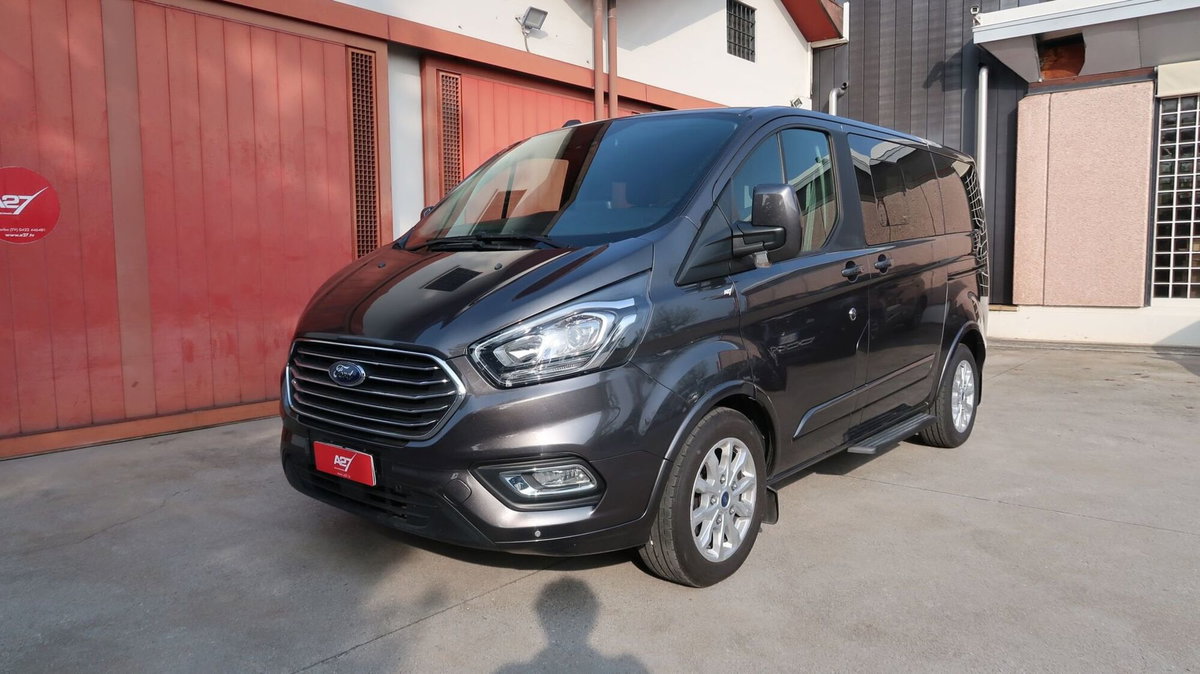 Ford Tourneo Custom 320 2.0 TDCi 130CV MHEV PC Titanium (7)