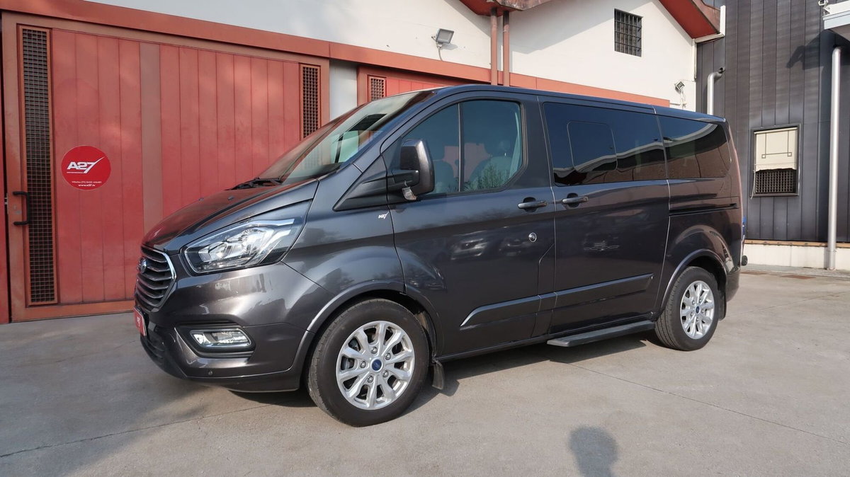Ford Tourneo Custom 320 2.0 TDCi 130CV MHEV PC Titanium (9)