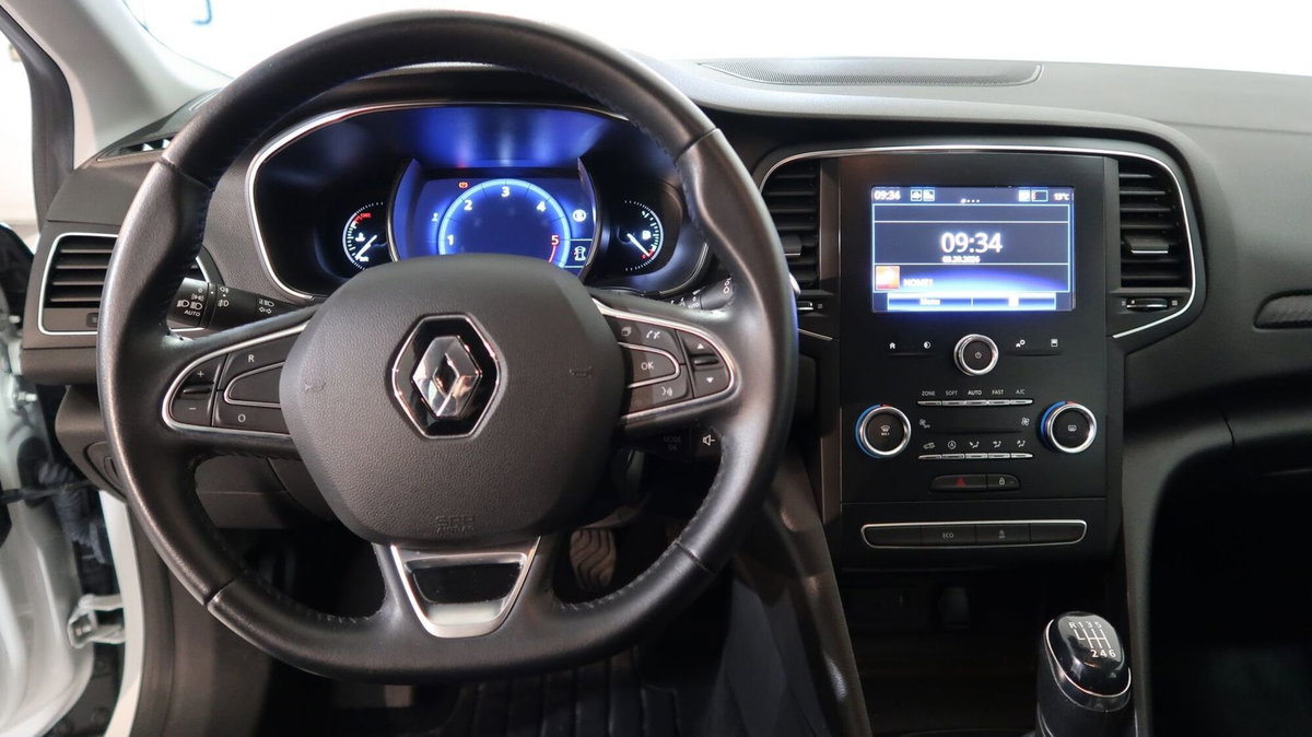 Renault Mégane Sporter Blue dCi 115 CV Business (4)