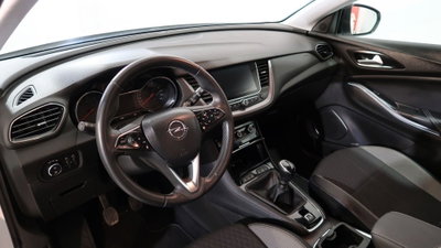 Opel Grandland X 1.5 diesel Ecotec Start&Stop Innovation (2)