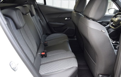 Peugeot 2008 1.2 puretech Active s&s 100cv (12)