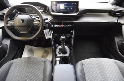 Peugeot 2008 1.2 puretech Active s&s 100cv (14)