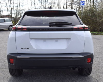 Peugeot 2008 1.2 puretech Active s&s 100cv (7)