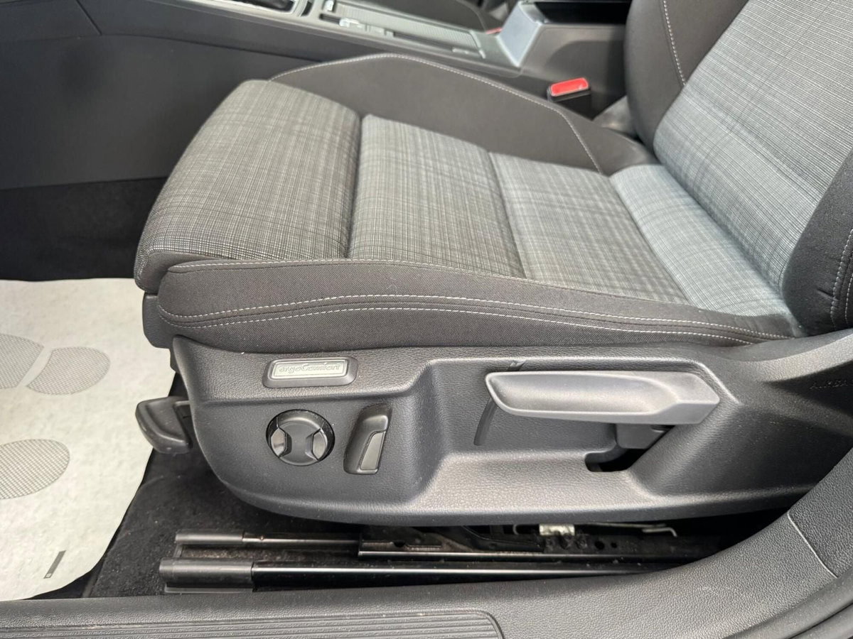 Volkswagen Passat Variant 2.0 TDI Executive BlueMotion Technology (12)