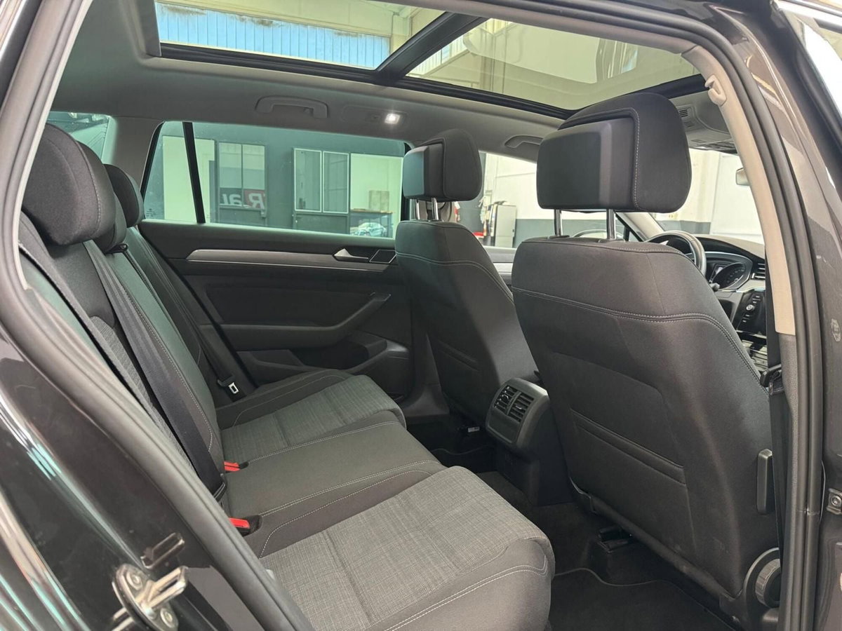 Volkswagen Passat Variant 2.0 TDI Executive BlueMotion Technology (7)