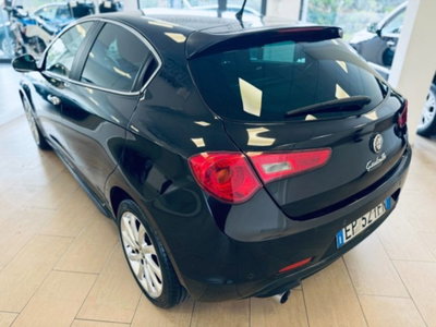 Alfa Romeo Giulietta 2.0 JTDm-2 Distinctive 140cv (4)