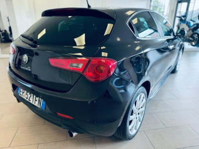 Alfa Romeo Giulietta 2.0 JTDm-2 Distinctive 140cv (5)