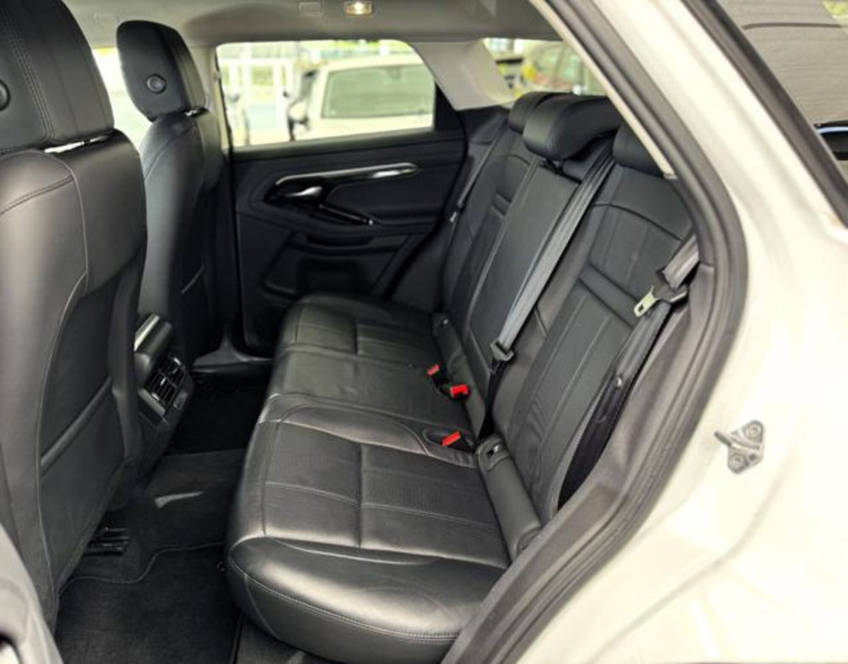 Land Rover Range Rover Evoque 2.0D I4 163CV AWD Auto R-Dynamic SE (12)