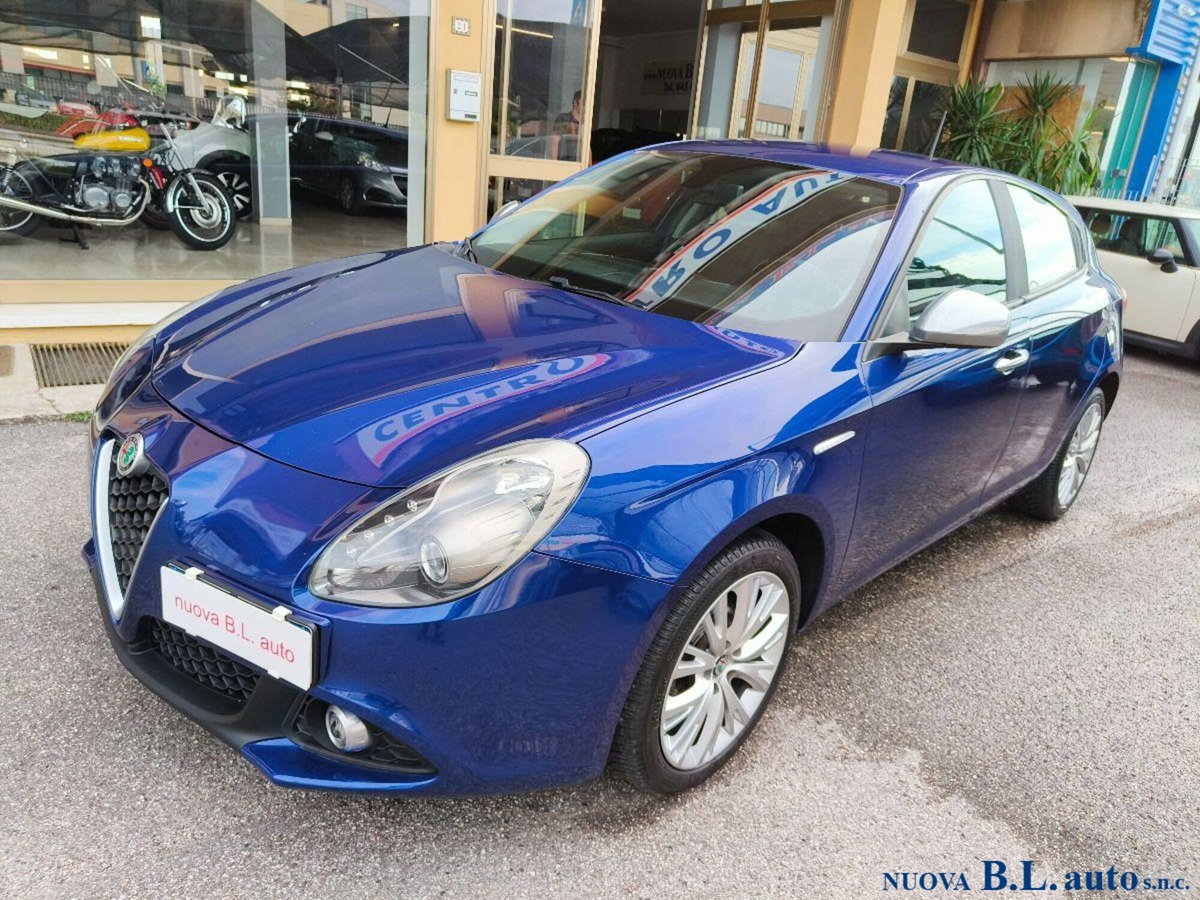 Alfa Romeo Giulietta 1.6 JTDm Super 120cv (2)